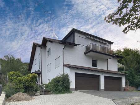 Mehrfamilienhaus in 53474 Bad Neuenahr-Ahrweiler mit 313m² kaufen