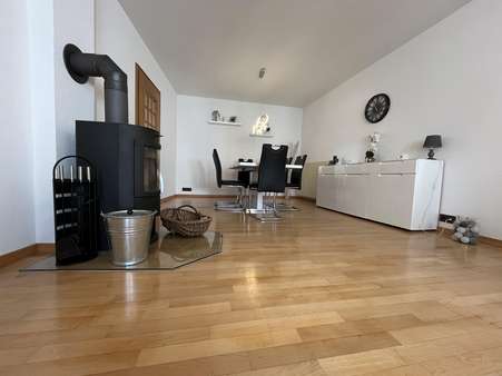 Zweifamilienhaus in 53498 Waldorf mit 211m² kaufen
