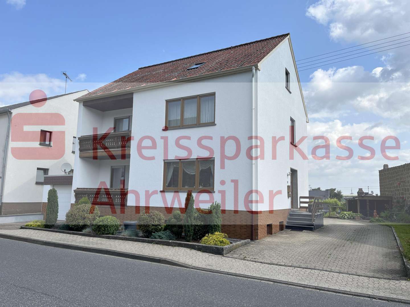 Einfamilienhaus in 56653 Wehr mit 219m² kaufen