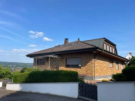 Zweifamilienhaus in 53489 Sinzig mit 312m² kaufen