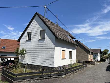 Einfamilienhaus in 56651 Oberzissen mit 146m² kaufen