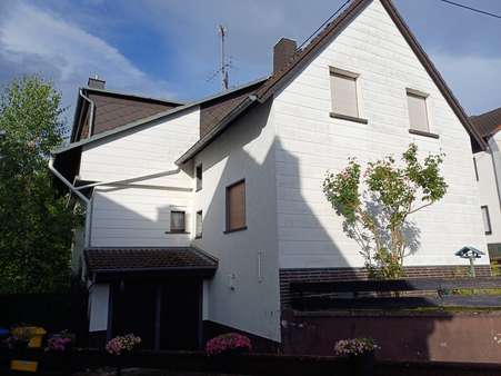 Einfamilienhaus in 56651 Oberzissen mit 146m² kaufen