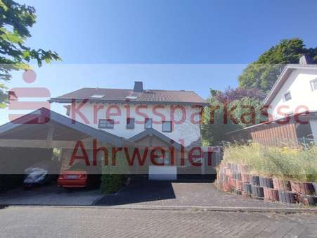 Einfamilienhaus in 56746 Kempenich mit 268m² kaufen