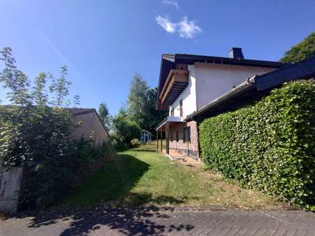 Einfamilienhaus in 56746 Kempenich mit 268m² kaufen