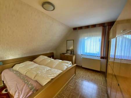 Schlafzimmer - Einfamilienhaus in 54422 Züsch mit 120m² kaufen