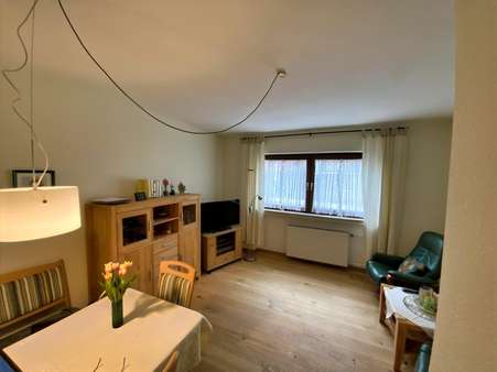 Zimmer Haupthaus - Zweifamilienhaus in 54293 Trier mit 242m² kaufen