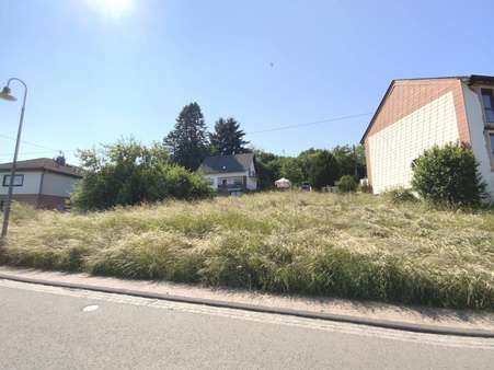 Grundstück - Grundstück in 54316 Lampaden mit 820m² kaufen