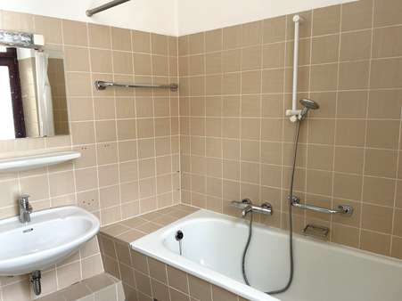 Bad 2. Obergeschoss - Mehrfamilienhaus in 54295 Trier mit 224m² als Kapitalanlage kaufen