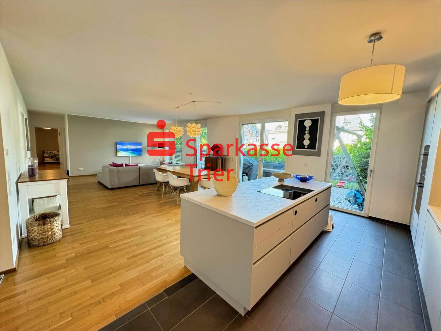Wohn-/Essbereich - Erdgeschosswohnung in 54295 Trier mit 142m² kaufen