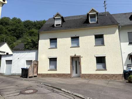 Außenansicht Außenansicht - Reihenendhaus in 54317 Riveris mit 118m² kaufen