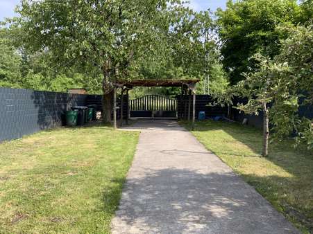 Garten/Hof - Mehrfamilienhaus in 54329 Konz mit 162m² als Kapitalanlage kaufen
