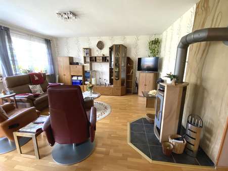 Wohnzimmer - Bungalow in 54329 Konz mit 119m² kaufen