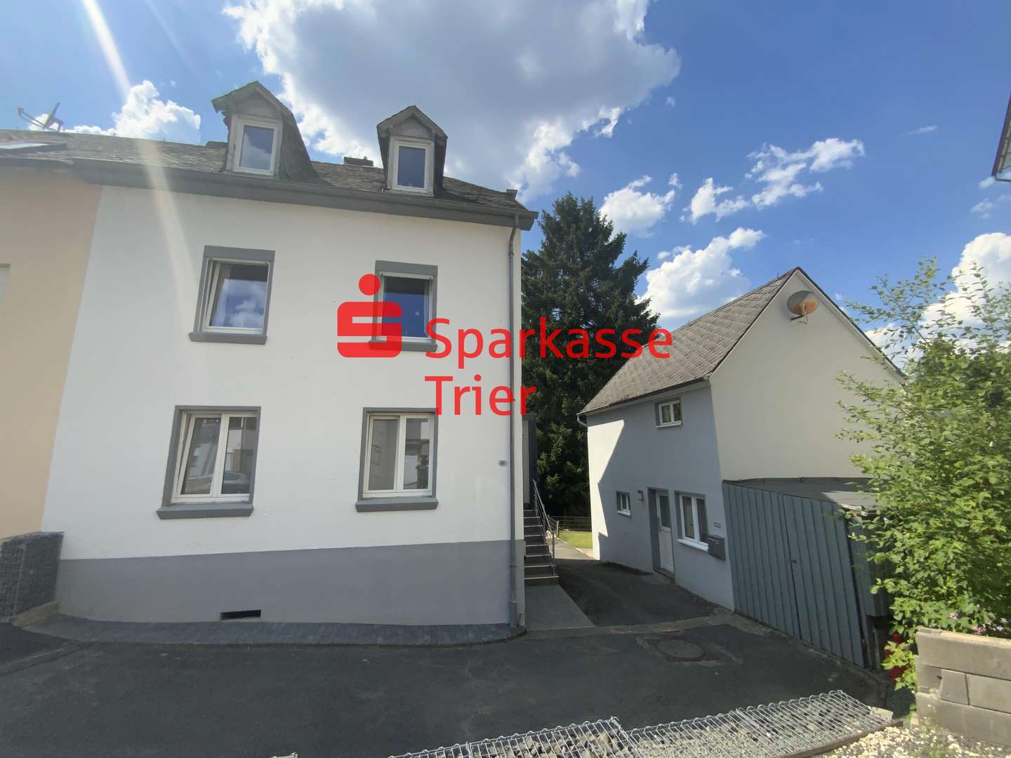 Hausansicht Hausansicht - Mehrfamilienhaus in 54320 Waldrach mit 172m² kaufen
