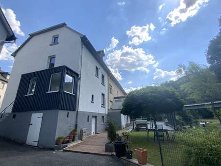 Seitenansicht Haupthaus Seitenansicht Haupthaus - Mehrfamilienhaus in 54320 Waldrach mit 172m² kaufen