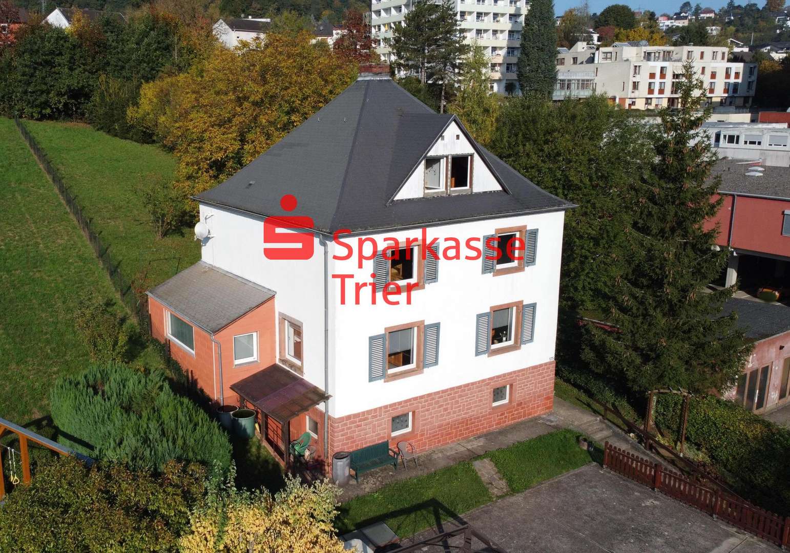 Ansicht Vorne - Einfamilienhaus in 54439 Saarburg mit 204m² kaufen