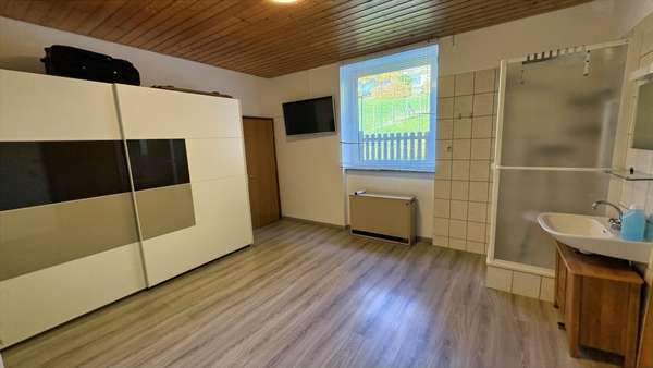 Schlafzimmer Erdgeschoss - Einfamilienhaus in 54439 Saarburg mit 204m² kaufen