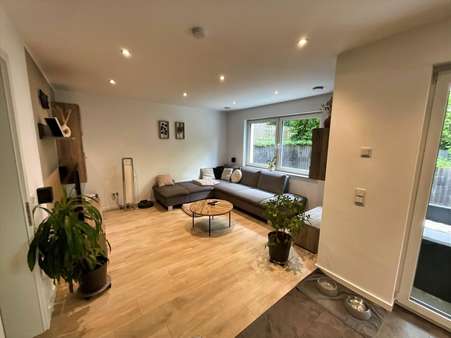Wohnzimmer Wohnzimmer - Souterrain-Wohnung in 54292 Trier mit 85m² kaufen