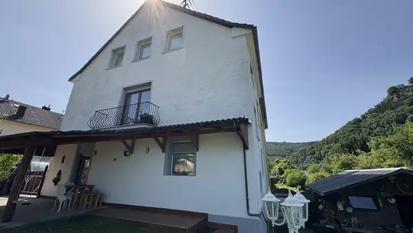 Größer als man denkt - renoviertes Wohnhaus in Serrig