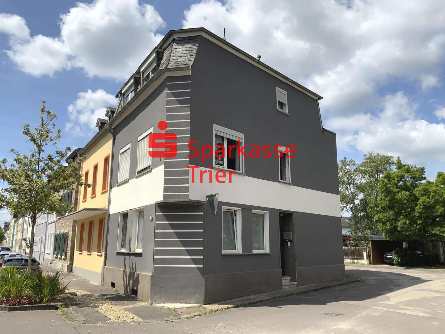 Eckansicht Eckansicht - Mehrfamilienhaus in 54329 Konz mit 147m² als Kapitalanlage kaufen