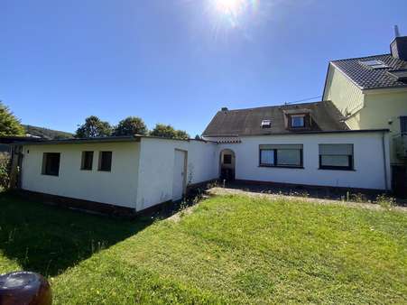 Rückansicht - Reihenendhaus in 54422 Züsch mit 137m² kaufen