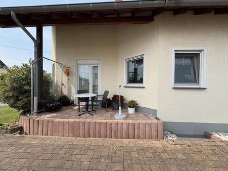 Terrasse Erdgeschoss Terrasse Erdgeschoss - Einfamilienhaus in 54313 Zemmer mit 157m² kaufen