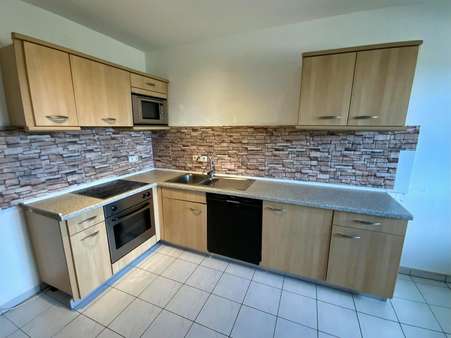 Küche mit Einbauküche - Etagenwohnung in 54329 Konz mit 81m² kaufen