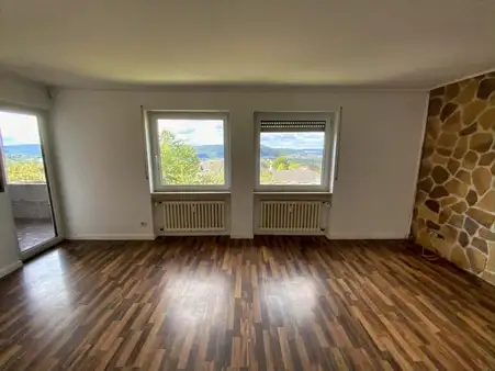 Eigentumswohnung mit Balkon und tollem Ausblick in Konz-Roscheid!