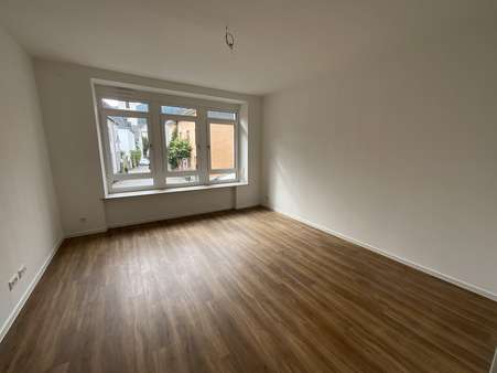Schlafzimmer - Erdgeschosswohnung in 54346 Mehring mit 107m² kaufen