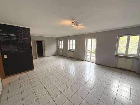 Wohnraum Wohnraum - Etagenwohnung in 54340 Riol mit 93m² kaufen