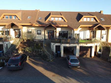 Vorne - Reihenmittelhaus in 54450 Freudenburg mit 119m² als Kapitalanlage kaufen