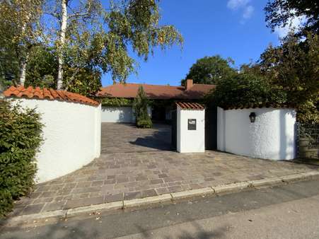 Hofeinfahrt Hofeinfahrt - Villa in 54441 Kanzem mit 321m² kaufen