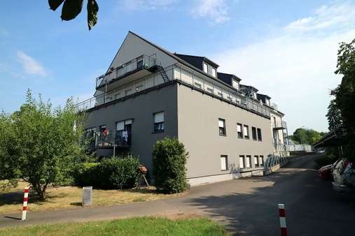 Ansicht Seite - Etagenwohnung in 54450 Freudenburg mit 48m² als Kapitalanlage kaufen