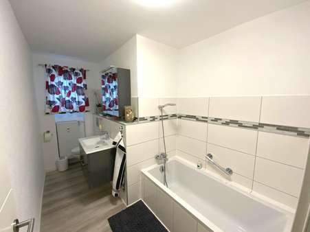 Wannenbad - Etagenwohnung in 54293 Trier mit 104m² kaufen