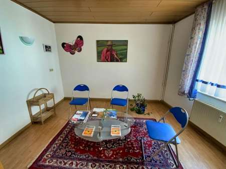 Zimmer Erdgeschoss - Zweifamilienhaus in 54329 Konz mit 200m² kaufen