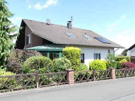 Vorderansicht - Zweifamilienhaus in 54634 Bitburg mit 269m² kaufen