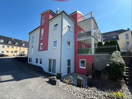 Großzügige Eigentumswohnung mit Terrasse in TOP-Lage