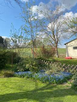 Gartenanlage - Zweifamilienhaus in 54597 Gesotz, Gem Hargarten mit 288m² kaufen