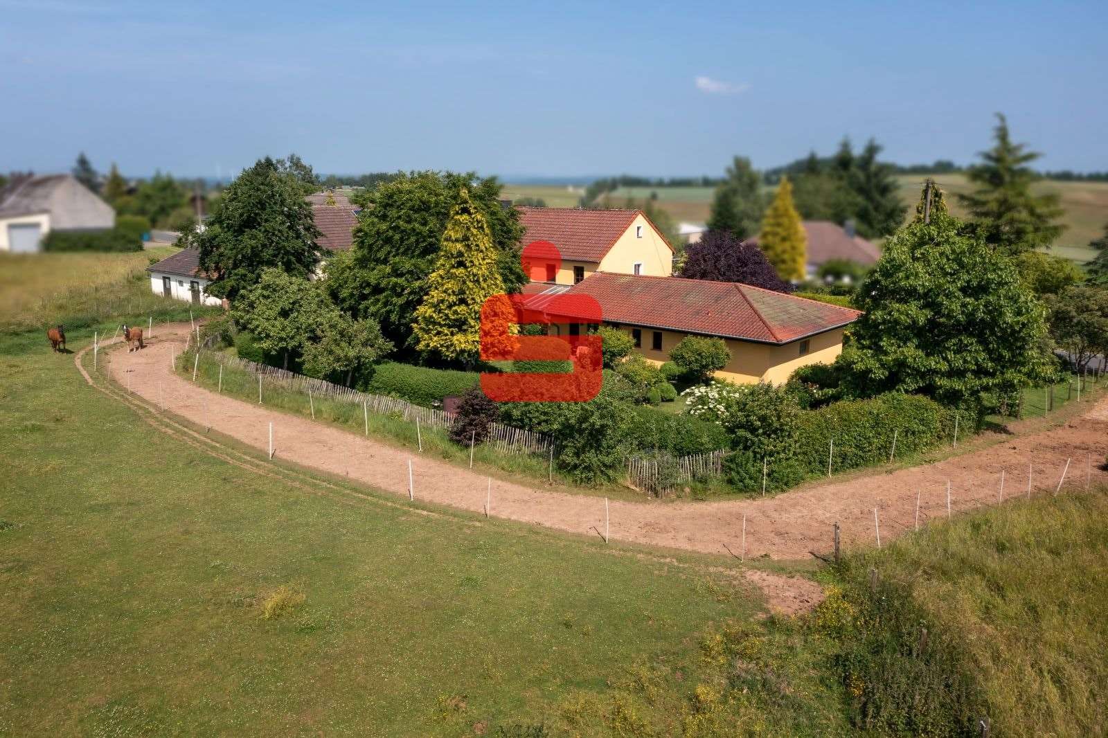 Luftbild Gebäude - Bauernhaus in 54597 Gesotz, Gem Hargarten mit 288m² kaufen