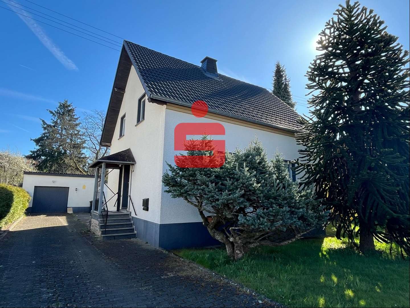 Straßenansicht - Einfamilienhaus in 54675 Körperich mit 141m² kaufen