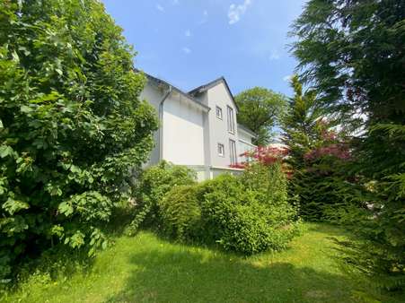 Seitenansicht Seitenansicht - Mehrfamilienhaus in 54597 Neuheilenbach mit 168m² kaufen