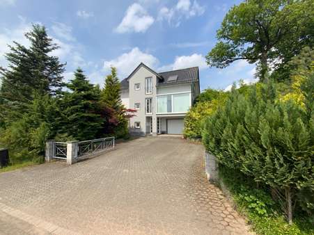 Strassenansicht Strassenansicht - Mehrfamilienhaus in 54597 Neuheilenbach mit 168m² kaufen