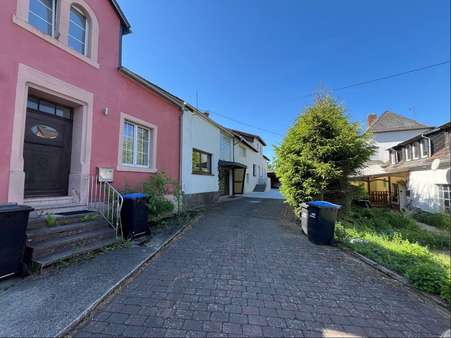 Zufahrt - Reihenmittelhaus in 54313 Zemmer mit 84m² kaufen