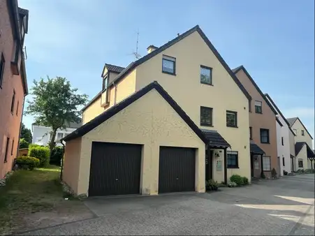 2- Zimmer- Eigentumswohnung mit Balkon und Stellplatz
