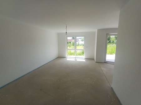 Wohnzimmer - Erdgeschosswohnung in 54675 Mettendorf mit 92m² kaufen