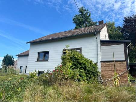 Seitenansicht - Einfamilienhaus in 54533 Oberkail mit 100m² kaufen