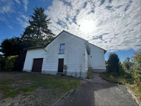 Vorderseite, Nebengebäude - Einfamilienhaus in 54533 Oberkail mit 100m² kaufen