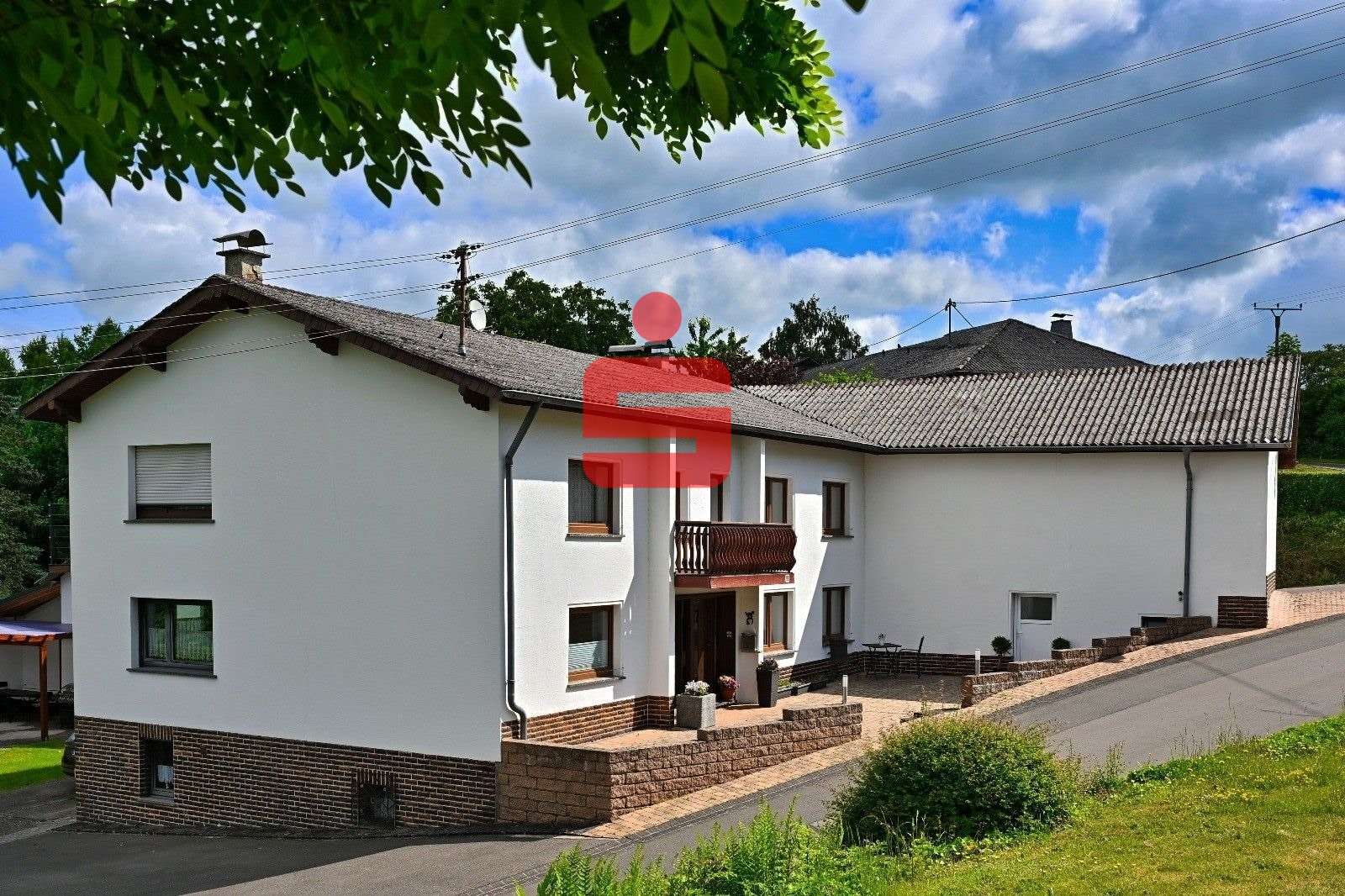 Straßenansicht - Einfamilienhaus in 54675 Utscheid mit 180m² kaufen