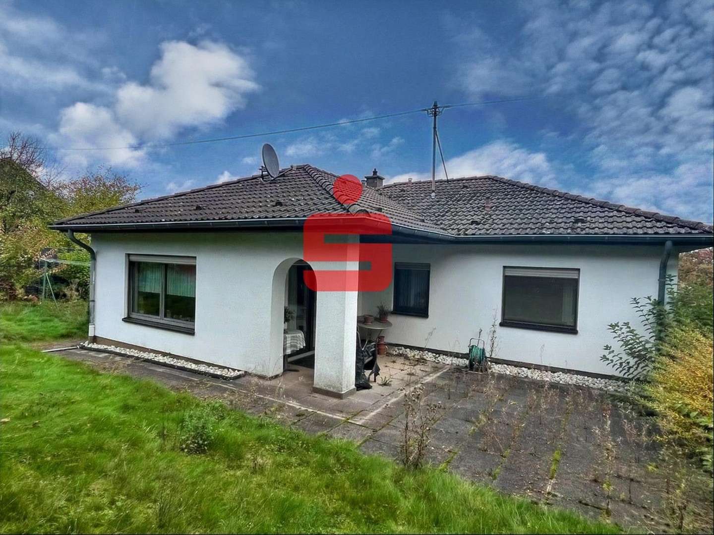 Rückansicht - Bungalow in 54636 Röhl mit 105m² kaufen