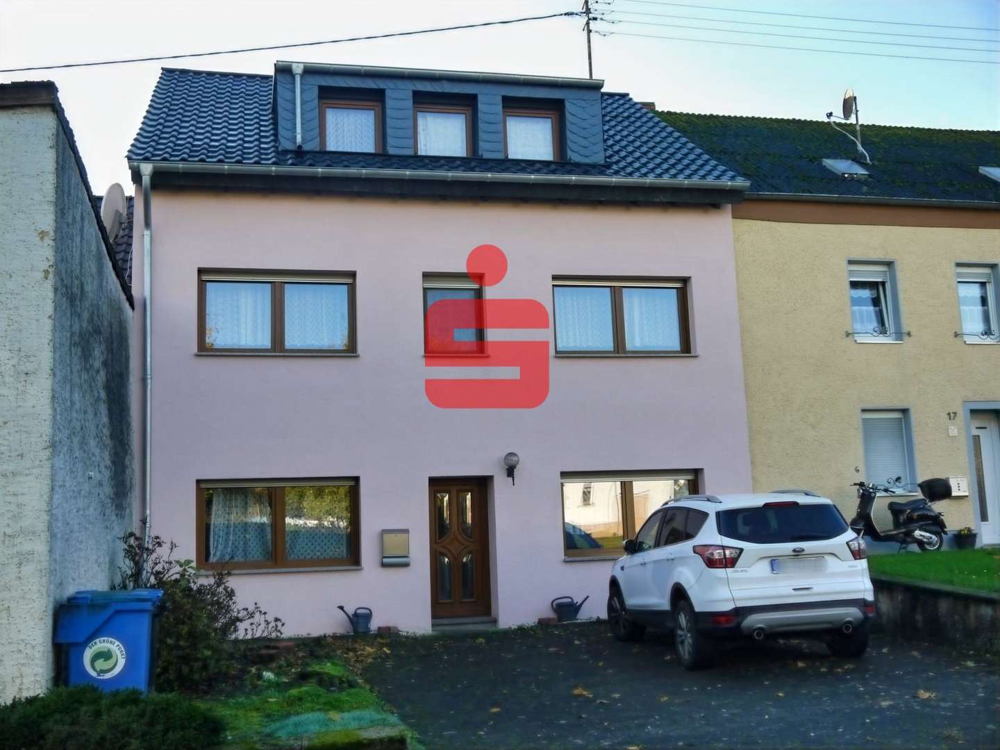 Straßenansicht - Reihenmittelhaus in 54298 Eisenach mit 205m² kaufen
