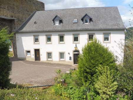 Haupthaus - Zweifamilienhaus in 54568 Gerolstein mit 240m² kaufen